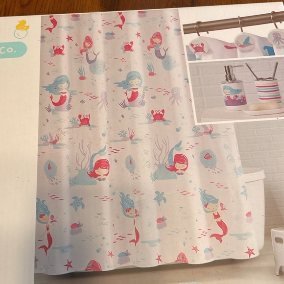 🌸NWT BUMBLE BEE Bath Co 17 piece kids bath set - Picture 3 of 12